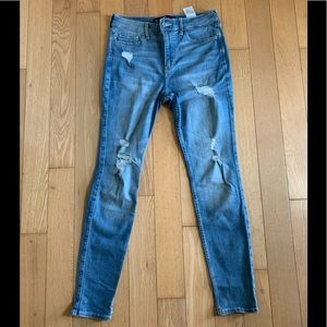 hollister distressed highwaisted skinny jeans